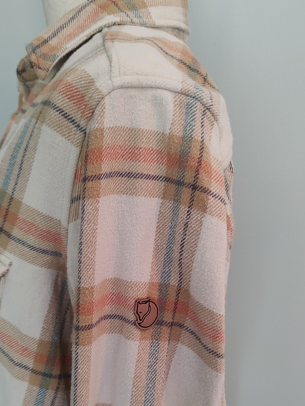 Fjallraven Ovik Heavy Flannel Relaxed Fit Shirt Women’s Gorpcore Cream Orange M - Picture 6 of 16